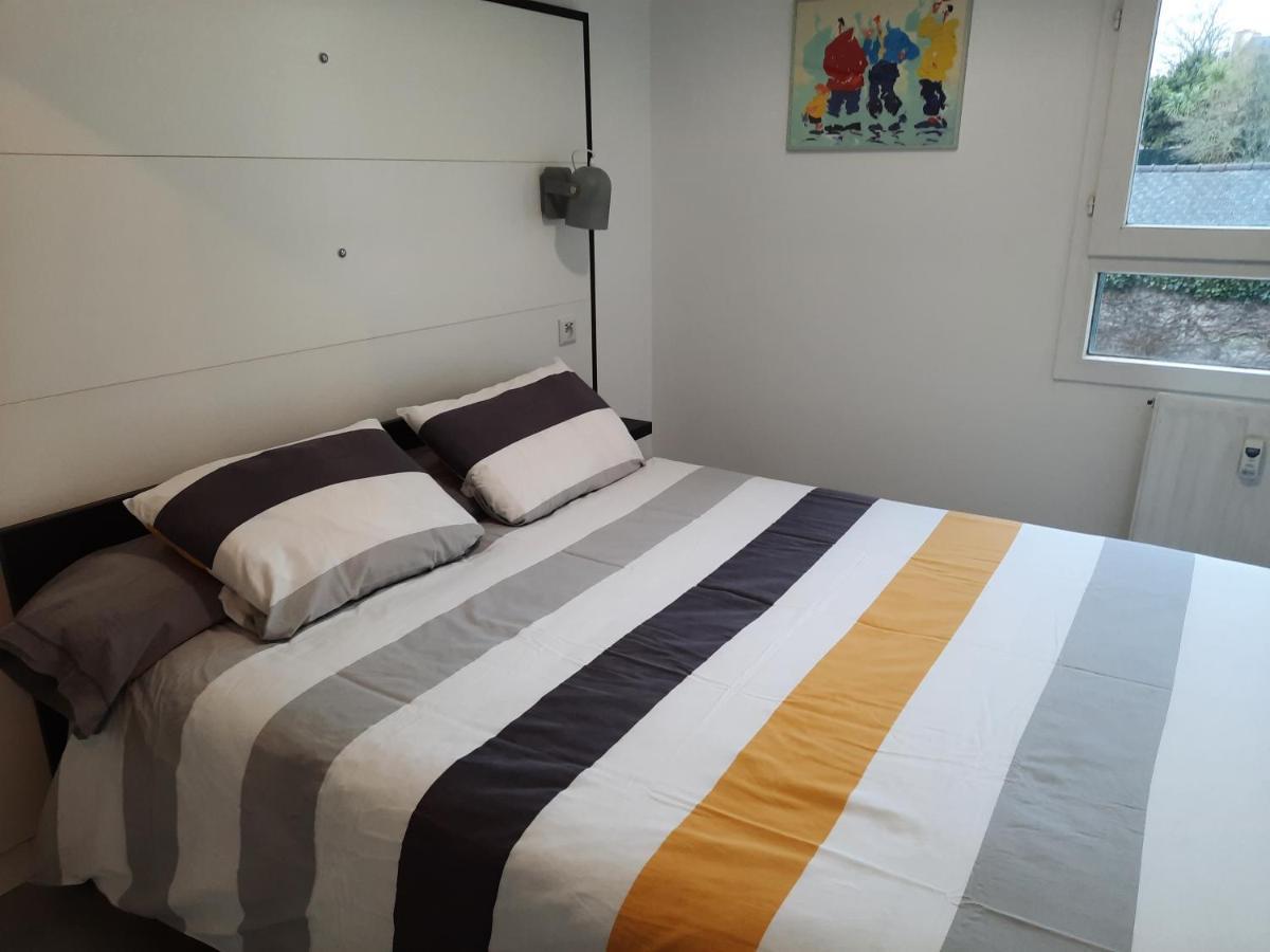 La Poterie - Appartement Avec Balcon Et Parking Prive Quimper Eksteriør bilde